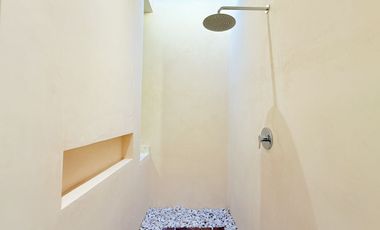 𝐂𝐀𝐒𝐀 𝐃𝐄 𝐔𝐍𝐀 𝐏𝐋𝐀𝐍𝐓𝐀 EN PRIVADA CON EXTENSO TERRENO