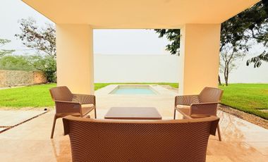 𝐂𝐀𝐒𝐀 𝐃𝐄 𝐔𝐍𝐀 𝐏𝐋𝐀𝐍𝐓𝐀 EN PRIVADA CON EXTENSO TERRENO