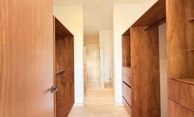 Casa en venta en la privada Oasis, Yucatán Country Club
