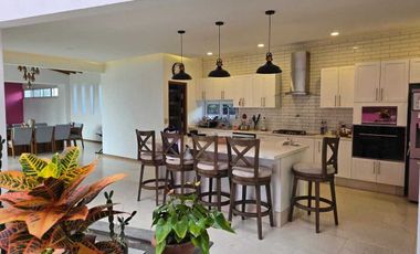 CASA EN VENTA: RESIDENCIAL  CLUB CAMPESTRE SAN GIL, SAN JUAN DEL RÍO.