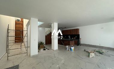 RENTA CASA EN SOLARES COTO VALEIRA HABITAT