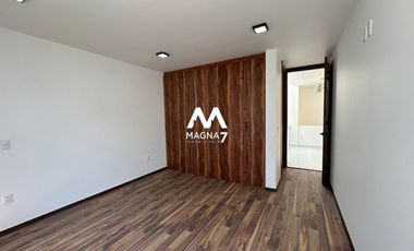 RENTA CASA EN SOLARES COTO VALEIRA HABITAT