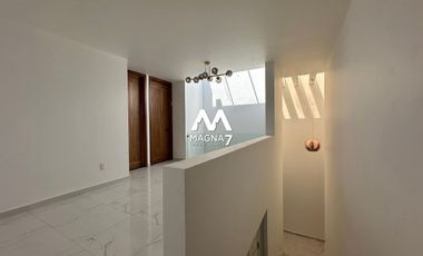 RENTA CASA EN SOLARES COTO VALEIRA HABITAT