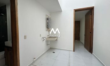 RENTA CASA EN SOLARES COTO VALEIRA HABITAT
