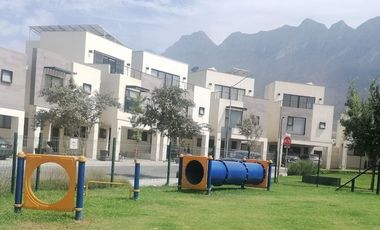 Casa en Renta en Ferrara Residencial