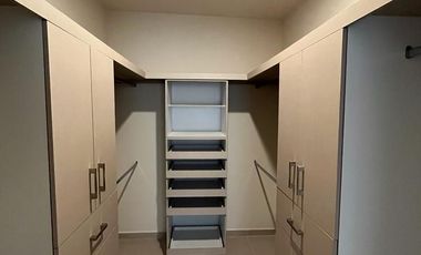 Casa en renta en Ferrara Residencial