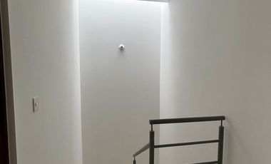 Casa en renta 3 recámaras Zibata