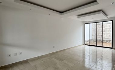 Casa en renta 3 recámaras Zibata