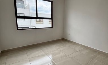 Casa en renta 3 recámaras Zibata