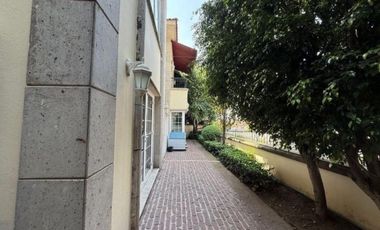 Venta de casa en Paseo de las Primaveras(N)