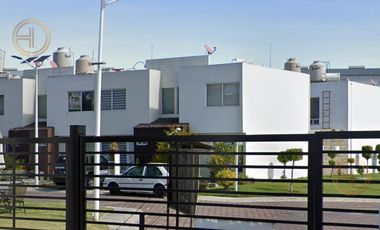 Casa en condominio en  Parque Agaves Residencial a 10  minutos del Outlet Puebla Premier.