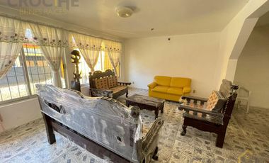 CASA AMUEBLADA EN RENTA EN LA COLONIA FRAMBOYANES