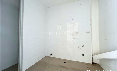 ALQUILER DE LOCAL LISTO PARA OCUPAR EN VIA PORRAS, CITY PLAZA (8)