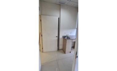 Alquiler / Venta de Local Comercial en Atrio Mall Costa del Este.