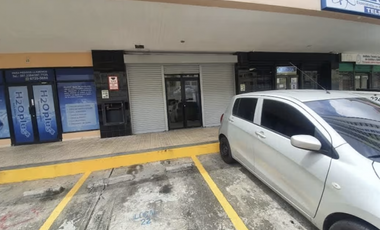 VIA ESPAÑA / PLAZA LAS PIRAMIDES / 131.68M / LOCAL COMERCIAL JC