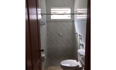 Vendo casa en Chanis, área residencial y comercial