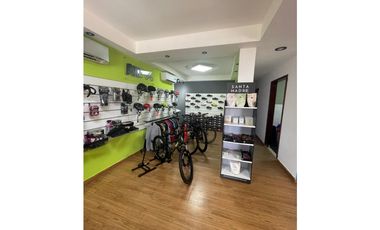 Vendo casa en Chanis, área residencial y comercial