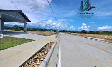 VENDO.CASA.NUEVA VIA CALDERA