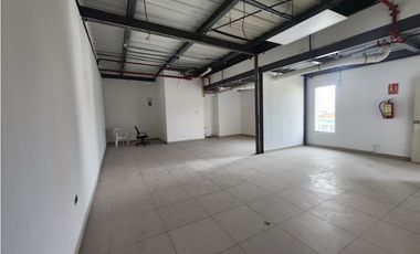ALQUILER DE LOCAL EN VIA PORRAS 73M2 PLANTA BAJA Y 76.47 MEZZANINE JP