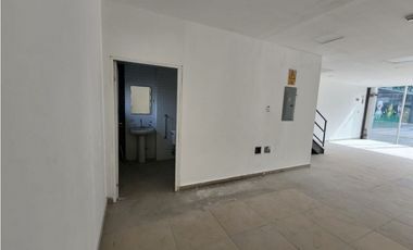 ALQUILER DE LOCAL EN VIA PORRAS 73M2 PLANTA BAJA Y 76.47 MEZZANINE JP