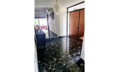 ALQUILER CASA AMPLIA 2 PISOS EN OBARRIO