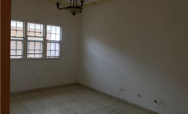 ALQUILER DE CASA EN PH VILLAS DEL GOLF - CASA UNIFAMILIAR