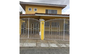 ALQUILER DE CASA EN PH VILLAS DEL GOLF - CASA UNIFAMILIAR