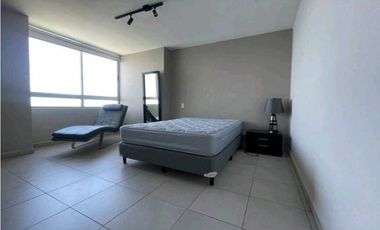 SE ALQUILA APARTAMENTO DE 3 REC.EN COCO DEL MAR SAN FRANCISCO