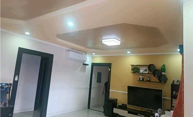 VENTA DE CASA EN AQUALINA.  4 RECAMARAS  COMPLETAMENTE CERCADA