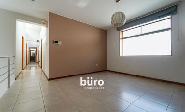 BONITA CASA EN ALQUILER CON PISCINA 4 DORM LA MOLINA