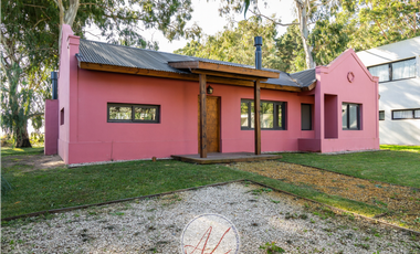 CASA EN VENTA EN COSTA ESMERALDA