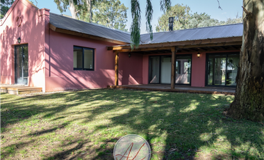 CASA EN VENTA EN COSTA ESMERALDA