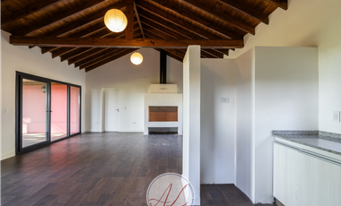 CASA EN VENTA EN COSTA ESMERALDA