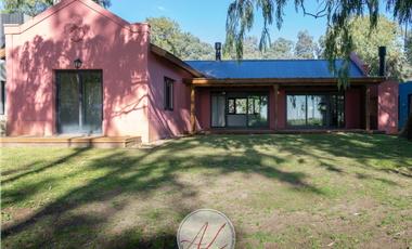 CASA EN VENTA EN COSTA ESMERALDA