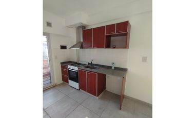 DOS AMBIENTES CON GARAGE INDEPENDIENTE CON PORTON LEVADIZO