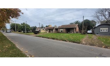 Vendo Casa - Lote multifamiliar sobre Avenida en General Madariaga