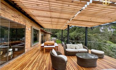 SE VENDE ESPECTACULAR CASA EN HORIZONTE RESERVADO