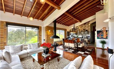 SE VENDE ESPECTACULAR CASA EN HORIZONTE RESERVADO