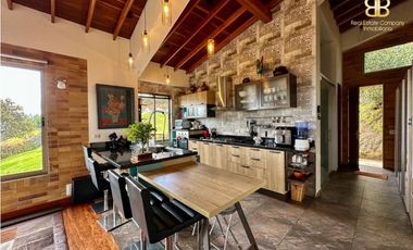 SE VENDE ESPECTACULAR CASA EN HORIZONTE RESERVADO