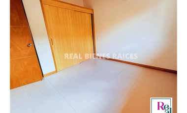 ¡Hermosa Casa en Unidad Cerrada con Excelente Ubicación!