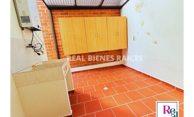 ¡Hermosa Casa en Unidad Cerrada con Excelente Ubicación!