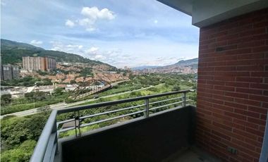 Arriendo apartamento en niquia frente a la estación Niquia del metro.
