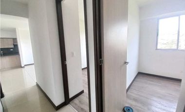 Arriendo apartamento en niquia frente a la estación Niquia del metro.