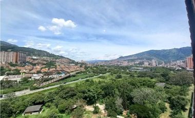 Arriendo apartamento en niquia frente a la estación Niquia del metro.