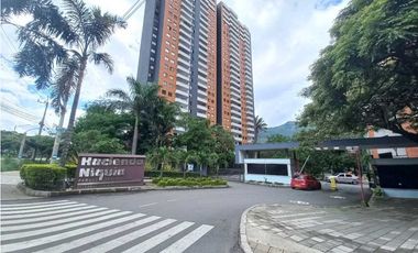 Arriendo apartamento en niquia frente a la estación Niquia del metro.