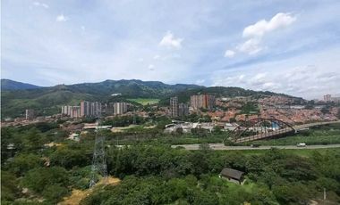 Arriendo apartamento en niquia frente a la estación Niquia del metro.