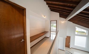 CASA CAMPESTRE A LA VENTA EN EL RETIRO SECTOR LA MARIA UNIDAD CERRADA