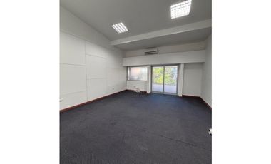 OFICINA DE 90 m2 EN ALQUILER CIUDAD JARDIN CALI