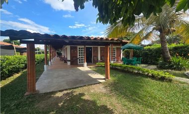 Finca campestre amoblada en venta - Santa Elena El Cerrito Valle