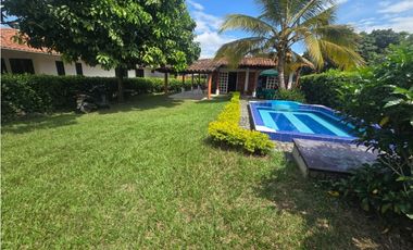 Finca campestre amoblada en venta - Santa Elena El Cerrito Valle